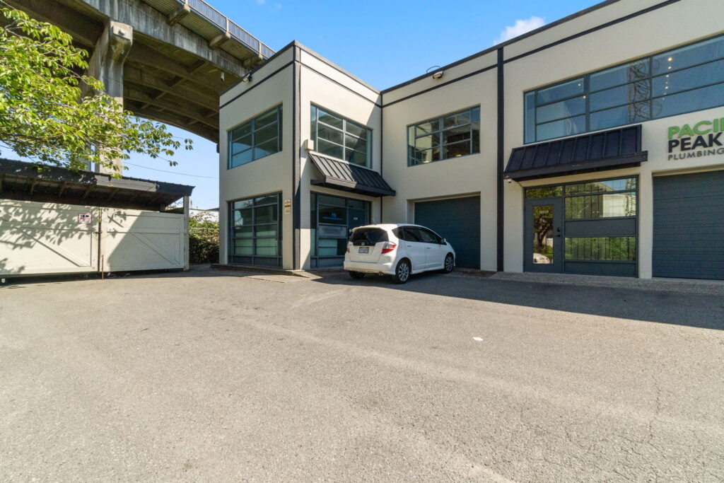 9030 Oak Street, Vancouver